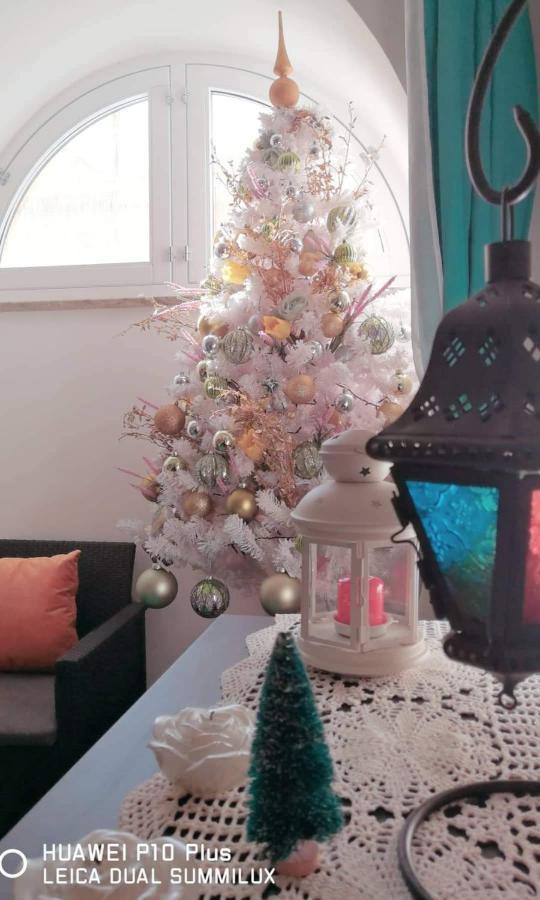Apartment Small Wonder Tiny Town House *