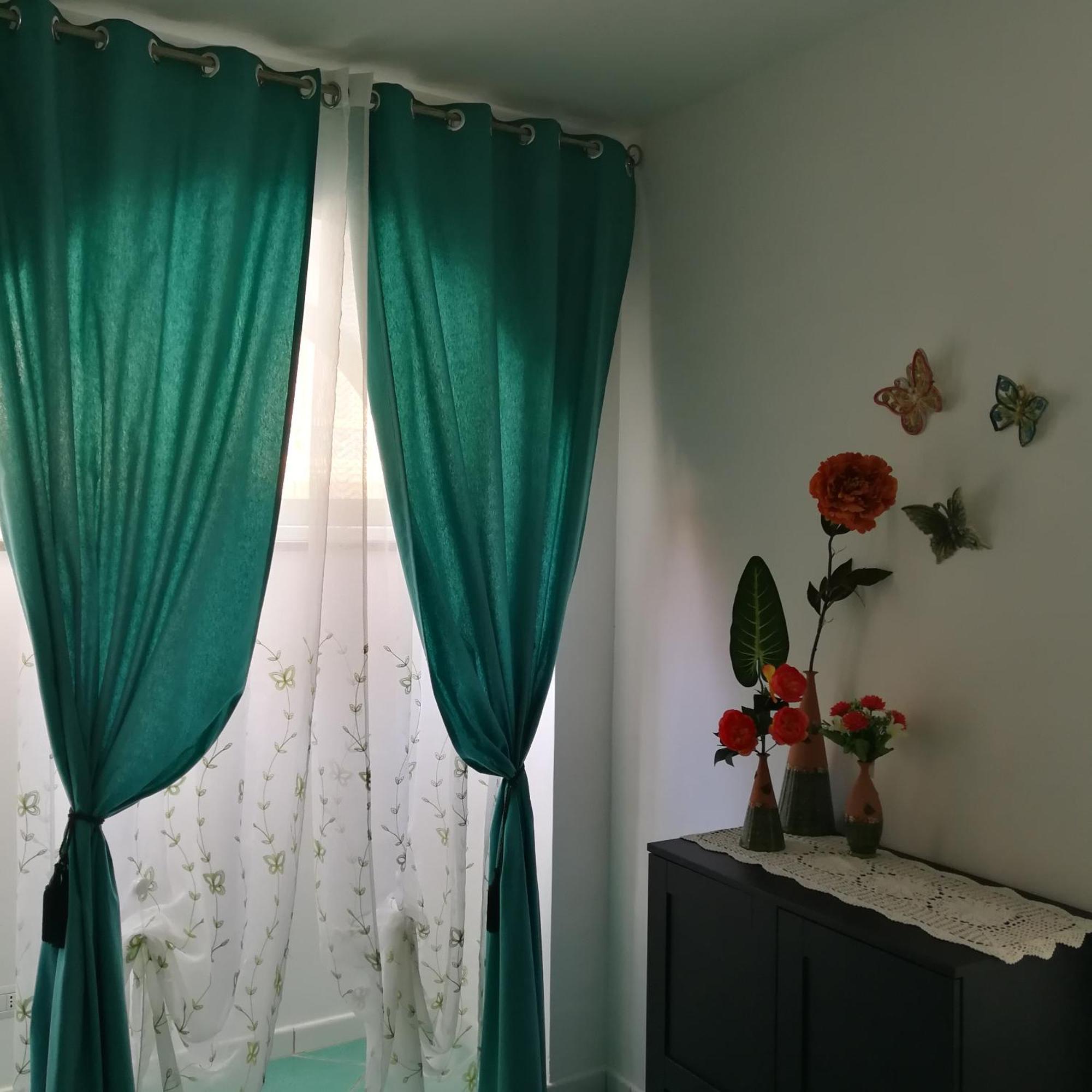 Small Wonder Tiny Town House * Amalfi