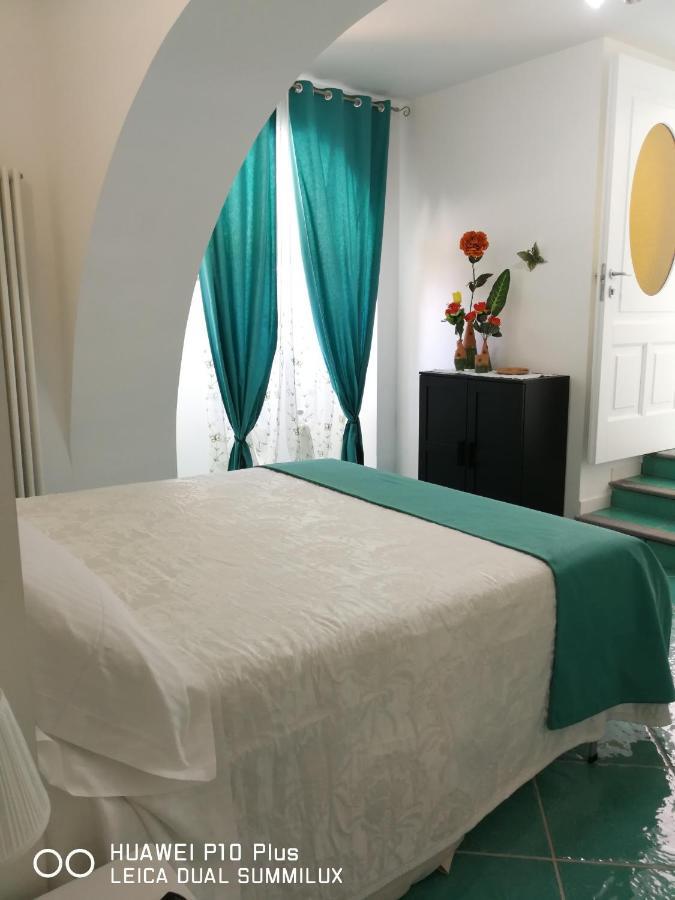 Apartment Small Wonder Tiny Town House Amalfi