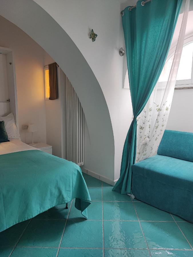 Small Wonder Tiny Town House Apartment Amalfi